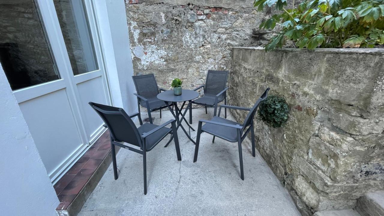 Au Jardin De La Basilique Apartment Boulogne-sur-Mer Bagian luar foto